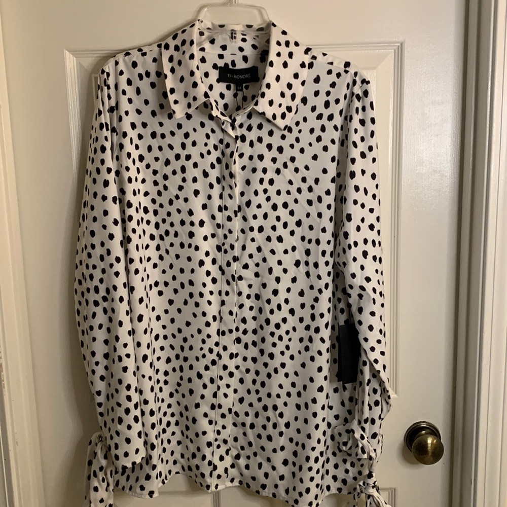 11 Honore NWT Size 14 Stevie Cream/Black Blouse with Bow Tie Sleeves